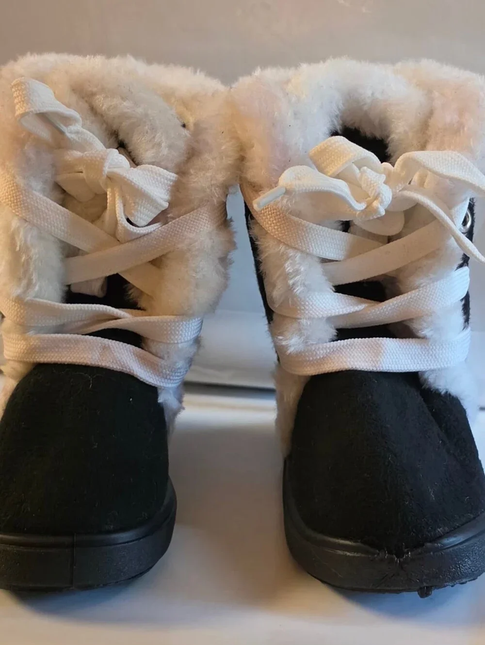 Kids Lace Up Boots Size 6